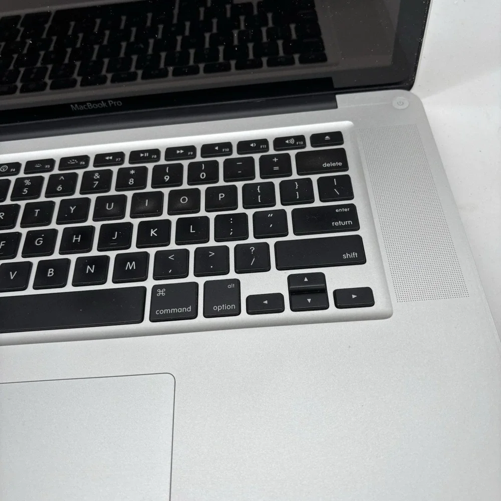 Apple MacBook Pro Mid -2010 A1286 15